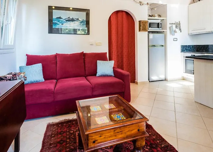 Gabriella Lefkada Vafkeri